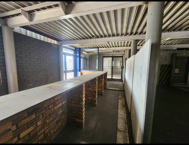 1,001M² WAREHOUSE FOR SALE IN DELVILLE